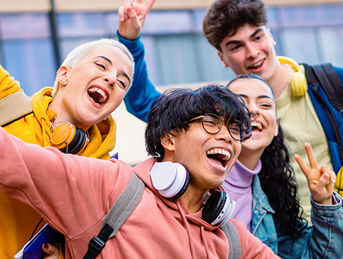 Adolescentes mais felizes