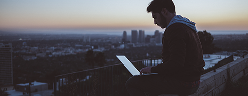 Homem que vê muita tevê  tem mais risco de câncer de intestino 