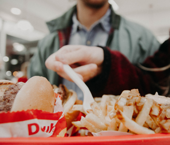 Quem come mal à noite...